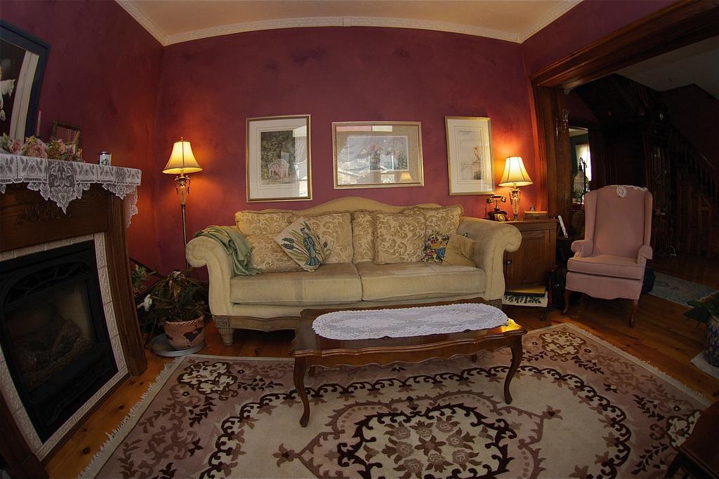 Bondy House Bed & Breakfast Amherstburg Dış mekan fotoğraf