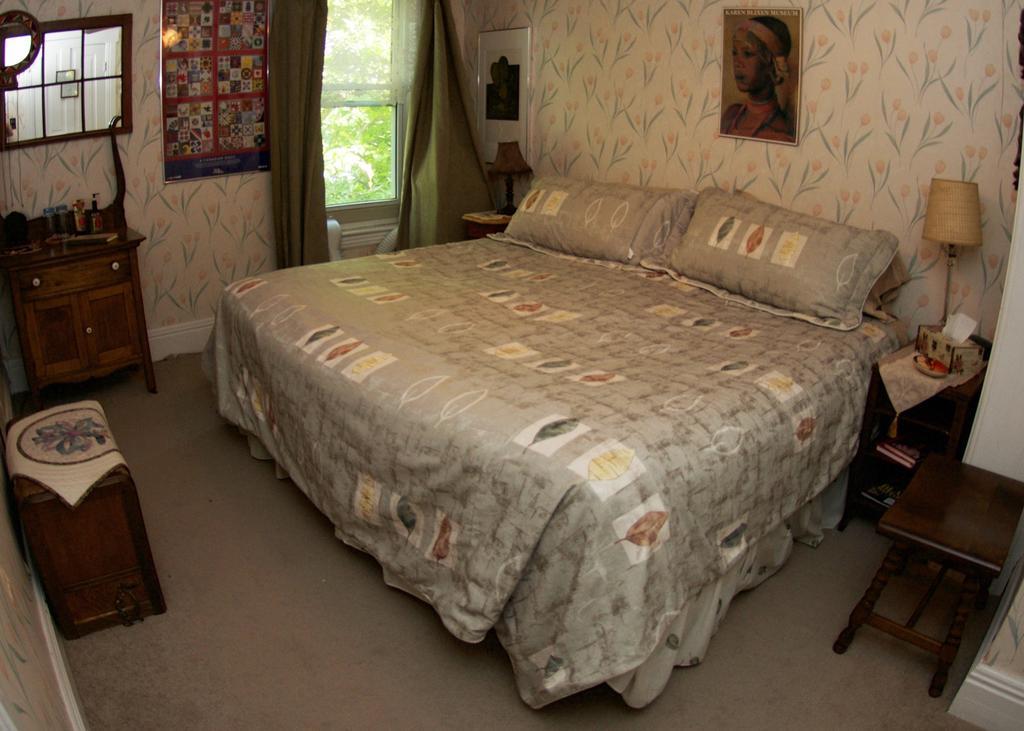 Bondy House Bed & Breakfast Amherstburg Dış mekan fotoğraf