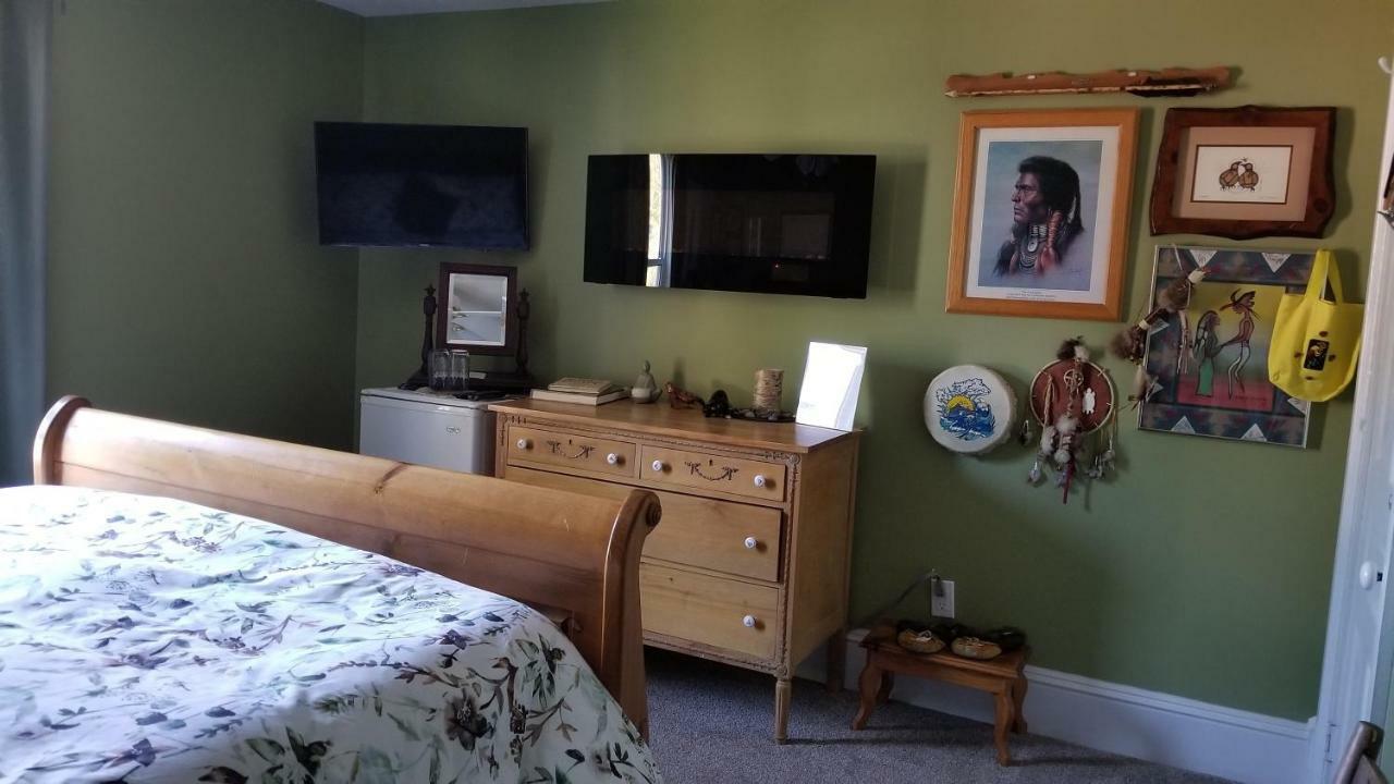 Bondy House Bed & Breakfast Amherstburg Dış mekan fotoğraf